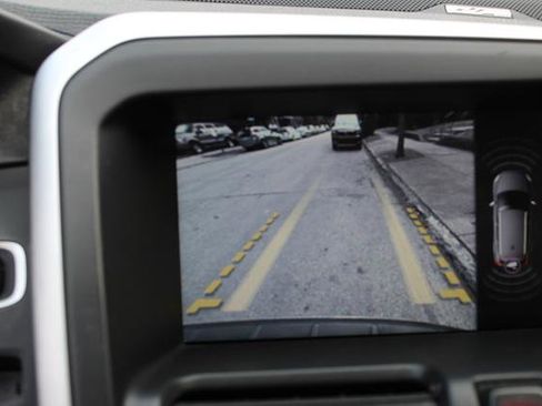 Used 2012 Volvo XC60 T6 R-Design image 22