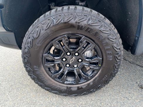 Used 2026 Chevrolet Silverado 1500 ZR2 image 27