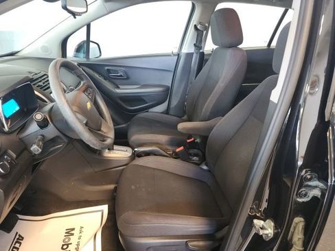 Used 2016 Chevrolet Trax LS FWD image 9