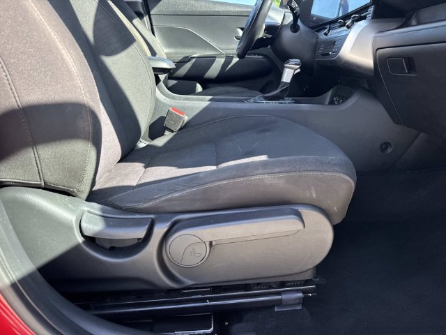 Used 2024 Hyundai Kona SEL FWD image 11
