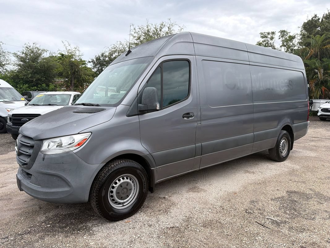 Used 2021 Mercedes-Benz Sprinter 2500 image 1