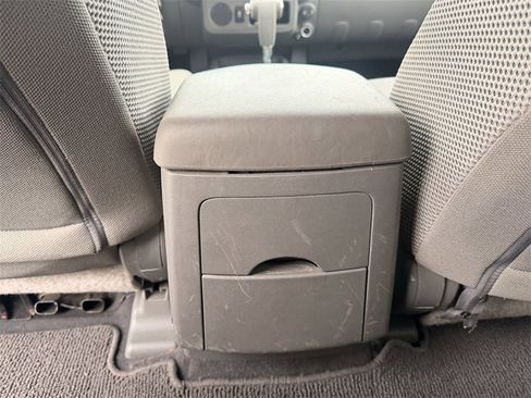 Used 2019 Nissan Frontier SV image 23