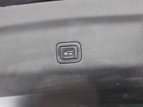 Used 2023 Cadillac Escalade ESV Sport Platinum AWD/4WD image 27