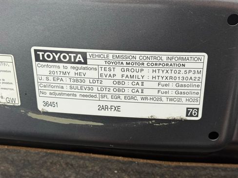 Used 2017 Toyota RAV4 SE image 52