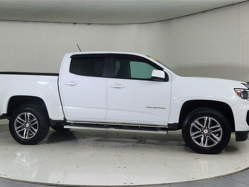 Used 2022 Chevrolet Colorado LT w/ LT Convenience Package image 8