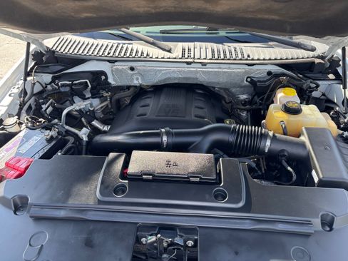 Used 2016 Ford Expedition XL AWD/4WD image 13