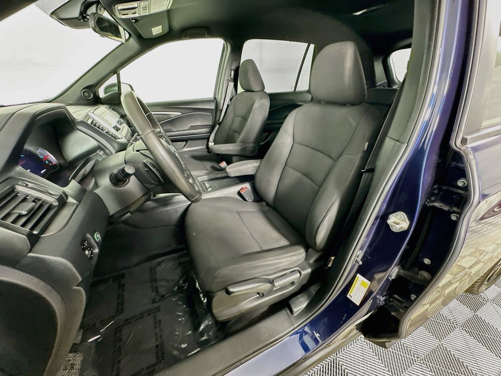 Used 2019 Honda Passport Sport image 23