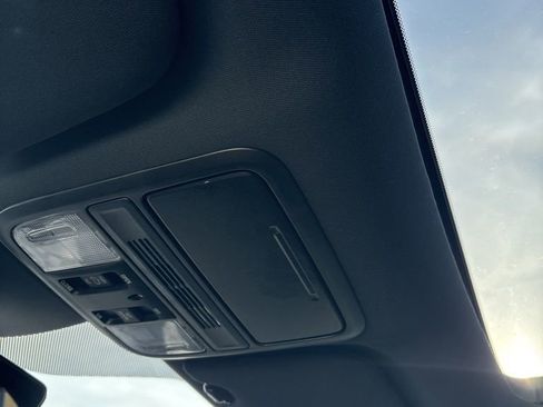 Used 2025 Honda Odyssey Sport-L image 10