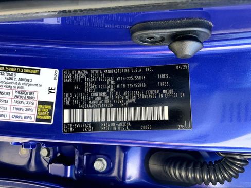 Used 2025 Toyota Corolla Cross XLE FWD image 36