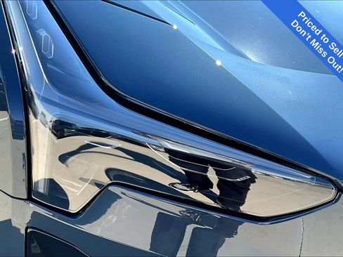 Used 2025 Polestar Polestar 3 image 38