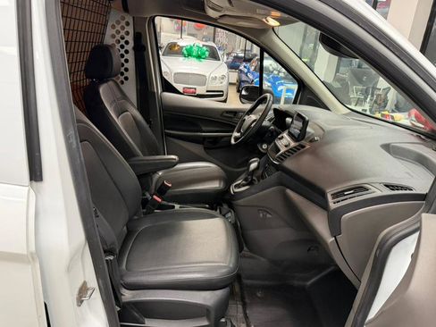 Used 2020 Ford Transit Connect XL image 30