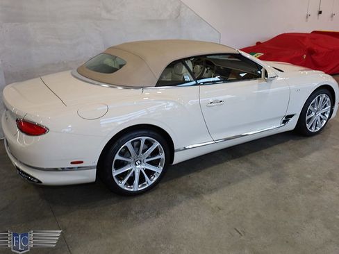 Used 2022 Bentley Continental GT AWD/4WD image 13