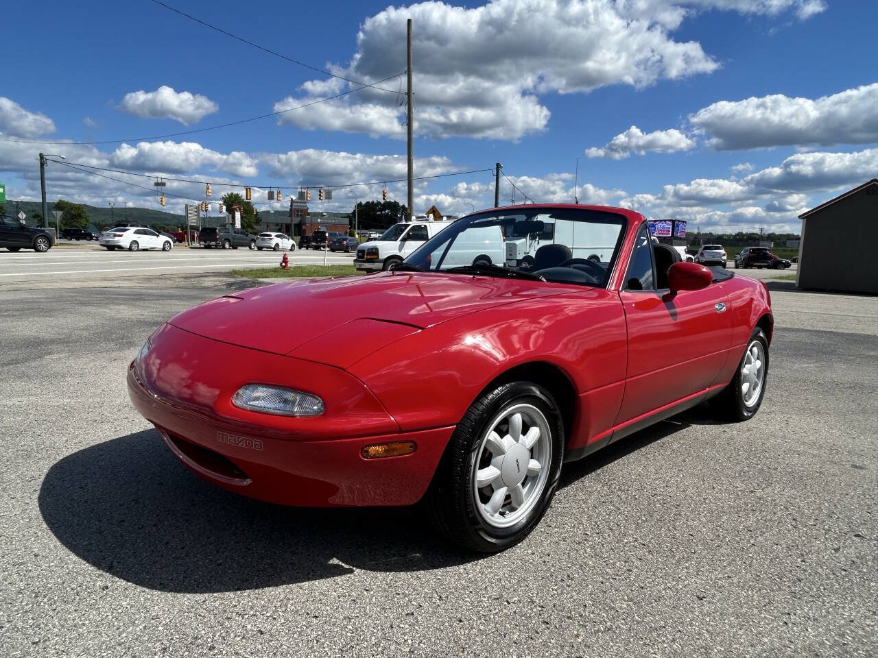 Used 1991 MAZDA MX-5 Miata RWD image 2