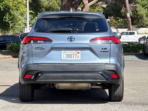 Used 2024 Toyota Corolla Cross AWD Hybrid w/ Convenience Package image 4