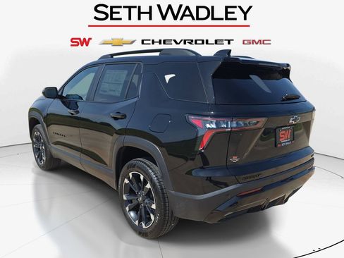 New 2026 Chevrolet Equinox RS w/ Convenience Package III FWD image 5