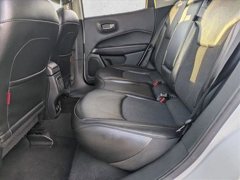 Used 2021 Jeep Compass Trailhawk AWD/4WD image 17