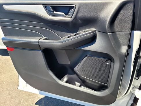 Certified 2022 Ford Escape SE AWD/4WD image 16