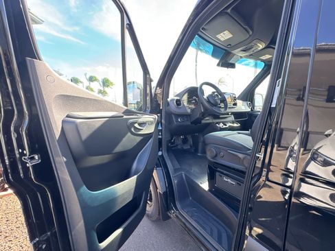 New 2025 Mercedes-Benz Sprinter 2500 image 14