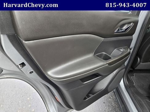 Used 2023 GMC Acadia SLT image 39