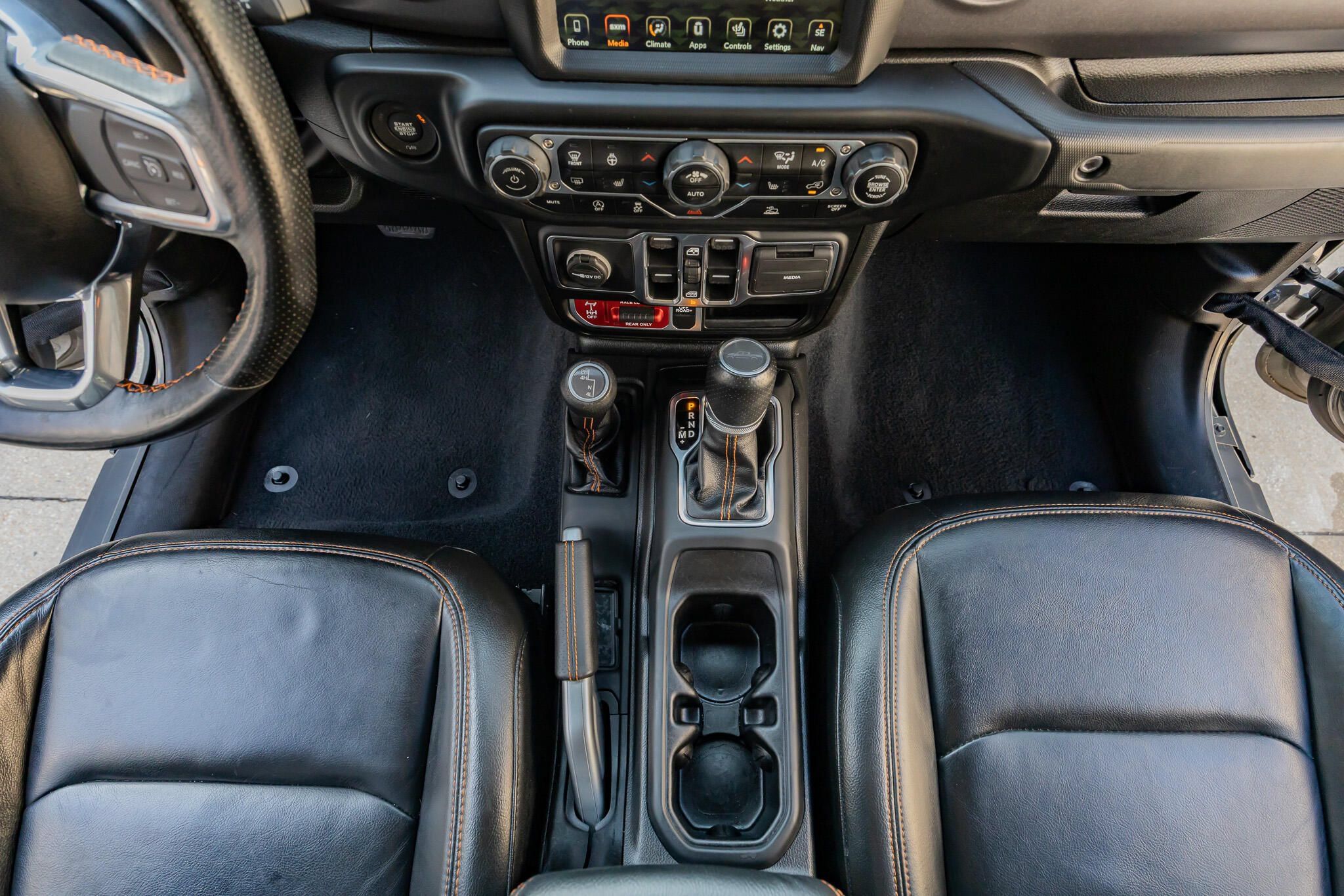 Used 2022 Jeep Gladiator Mojave w/ LED Lighting Group AWD/4WD image 29