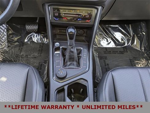 Used 2023 Volkswagen Tiguan SE image 20