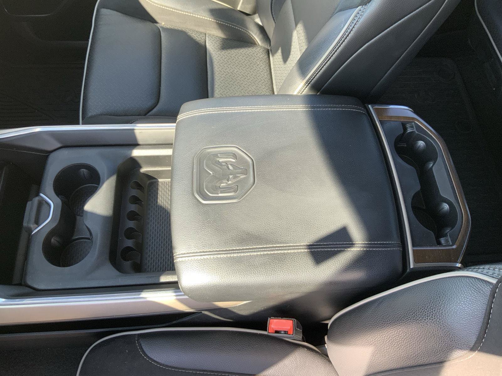 Used 2022 RAM 1500 Laramie AWD/4WD image 46