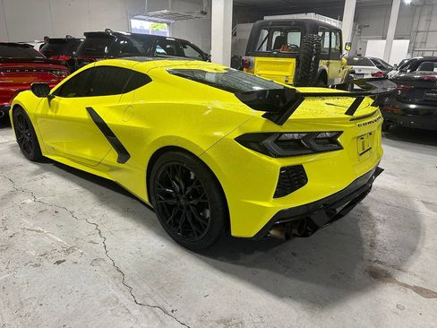 Used 2023 Chevrolet Corvette Stingray Preferred Cpe w/ Z51 Performance Package RWD image 4