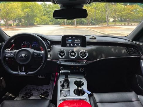 Used 2021 Kia Stinger GT RWD image 25
