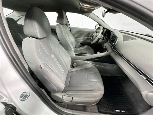 Used 2021 Hyundai Elantra SEL image 26