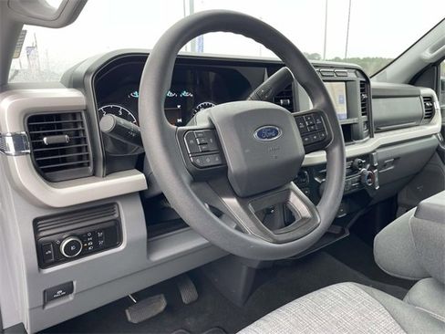Used 2023 Ford F250 XLT image 17