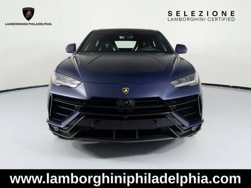 Used 2023 Lamborghini Urus Performante AWD/4WD image 2