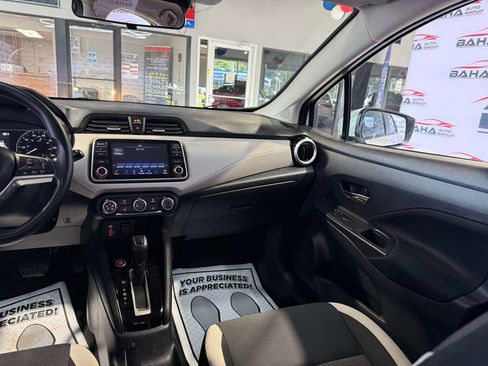 Used 2022 Nissan Versa SV FWD image 27
