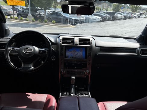 Used 2021 Lexus GX 460 Premium w/ Premium Package AWD/4WD image 19