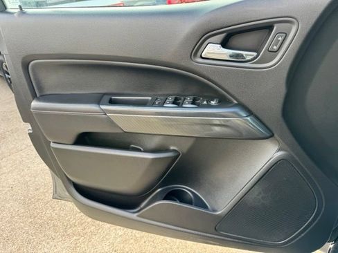 Used 2019 GMC Canyon All Terrain w/ All Terrain X Package AWD/4WD image 17