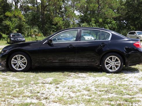 Used 2011 INFINITI G37 Journey w/ Premium Pkg RWD image 3