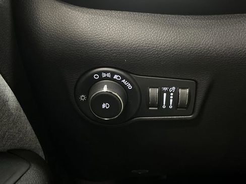 Used 2022 Jeep Compass Latitude image 22