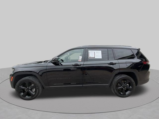 Used 2025 Jeep Grand Cherokee L Limited w/ Black Appearance Package AWD/4WD image 9