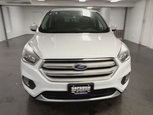 Used 2019 Ford Escape SE image 3