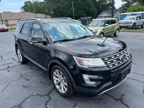 Used 2016 Ford Explorer Limited FWD image 12