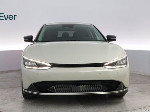 Used 2024 Kia EV6 Wind image 3