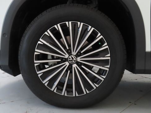 New 2025 Volkswagen Tiguan S image 28