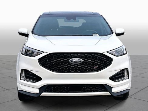 Used 2020 Ford Edge ST w/ Cold Weather Package image 4