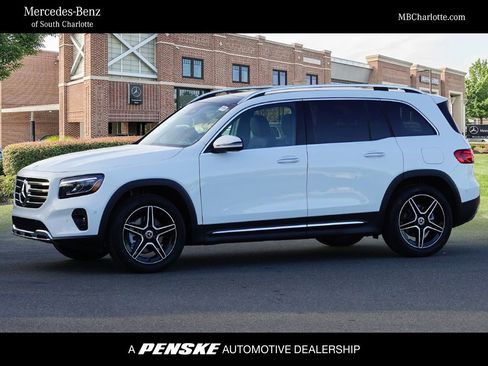 New 2026 Mercedes-Benz GLB 250 4MATIC image 1