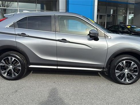 Used 2020 Mitsubishi Eclipse Cross SE image 4