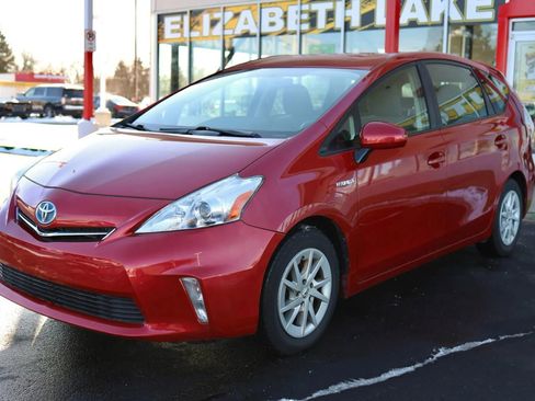 Used 2012 Toyota Prius V Five image 1