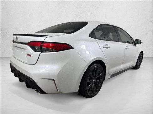 Used 2023 Toyota Corolla XSE FWD image 4