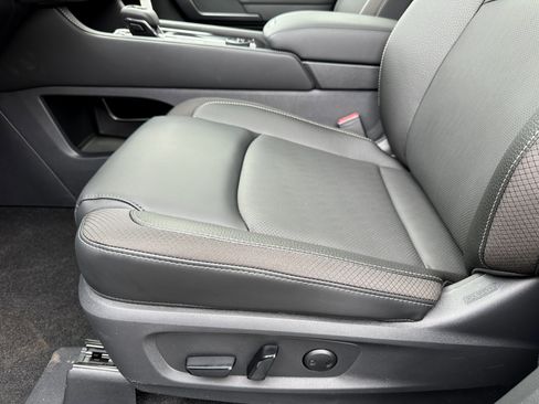 New 2026 Nissan Pathfinder SL image 31