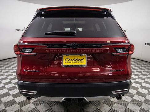 Used 2025 Toyota Grand Highlander AWD Hybrid image 7