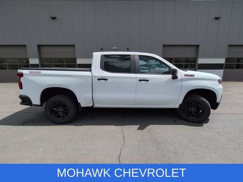 Used 2020 Chevrolet Silverado 1500 LT Trail Boss AWD/4WD image 14