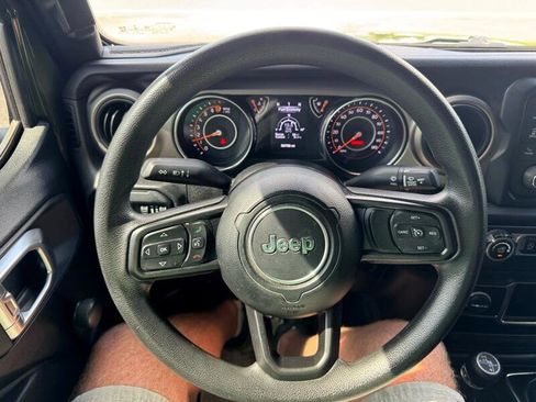 Used 2020 Jeep Wrangler Unlimited Sport image 19